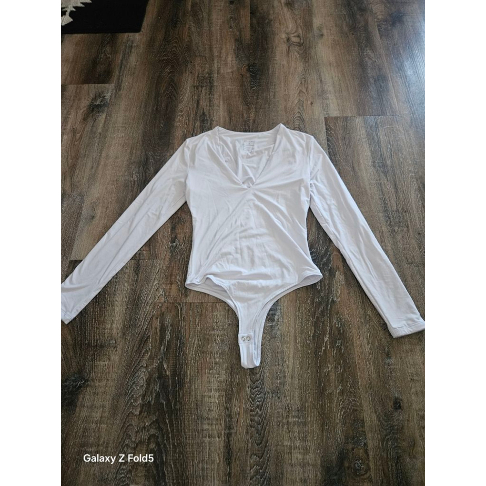 Women's REORIA White Long Sleeve V-Neck Bodysuit S